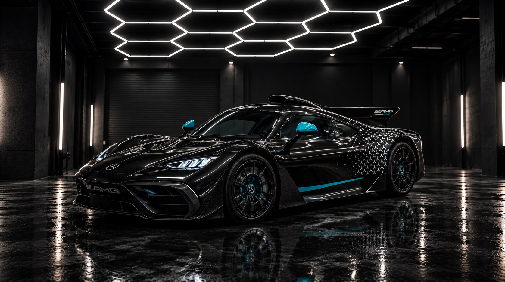 Schwarzer Rennsportwagen im beleuchteten Studio